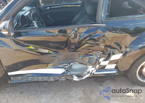 2012 Volkswagen Beetle 2.5L z USA, uszkodzony, nr VIN 3VWJX7AT4CM638199